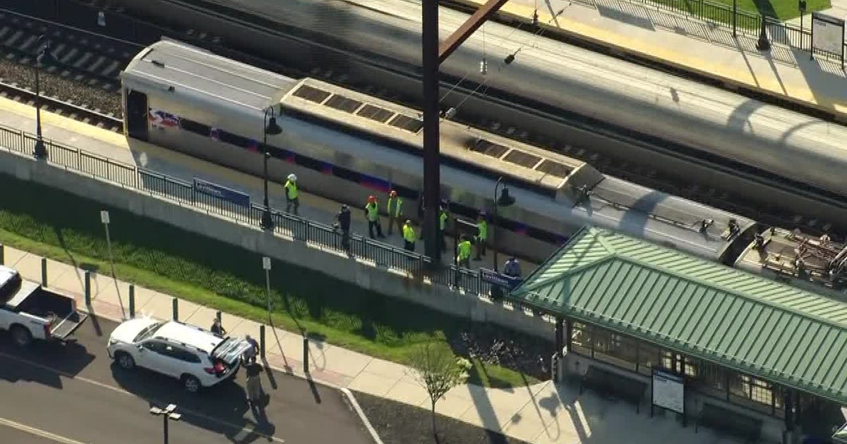 Small fire aboard SEPTA regional rail train causes passengers to ...