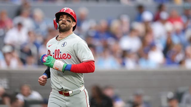 Bryce Harper homers in first at-bat in return to Phillies' lineup after 5-game absence