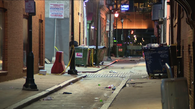 Gunman sought after 31-year-old killed in Center City: police