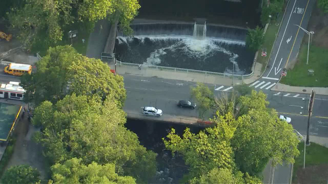 Dragon boat capsizes in Schuylkill River as all passengers rescued