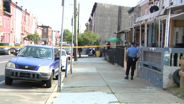 Triple shooting in North Philly leaves man critical: police