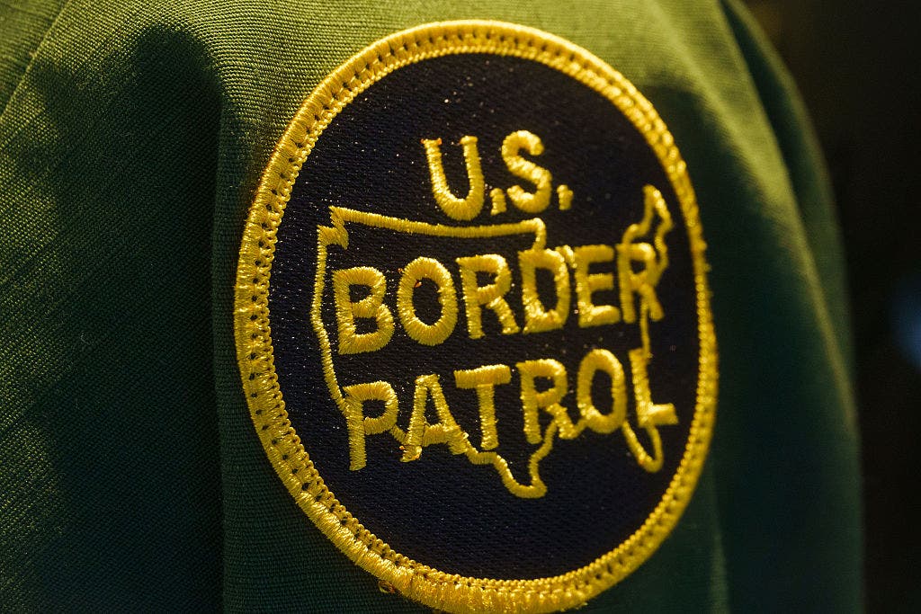 Border patrol agent charged with soliciting sex from officer posing as girl in NJ
