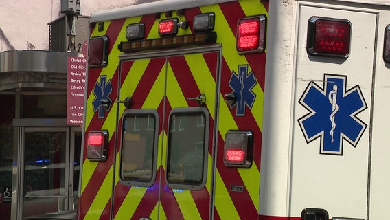 Man stabbed on SEPTA platform in Old City: police