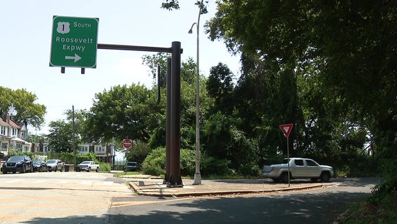 Suspects impersonate police in Northwest Philly carjacking incident: police
