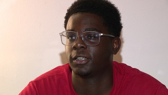 Legally blind Delaware teen needs your vote for Sports Illustrated Athlete of the Year