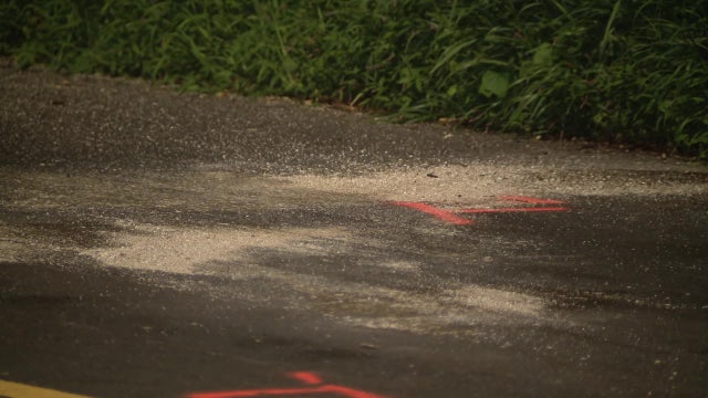 Teen killed, 2 injured after car crashes into tree in Bucks County: police