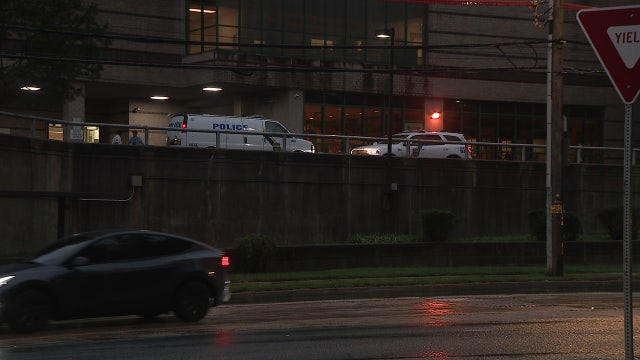 Teen stabbed in Kensington; several juveniles arrested: police