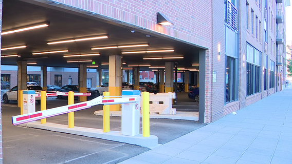Robbery inside apartment parking garage leaves man shot in Northern Liberties