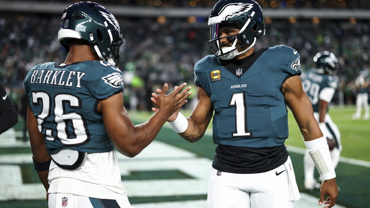 Defending champion Eagles edge Cowboys 24-20 in wild, lightning-delayed NFL season opener