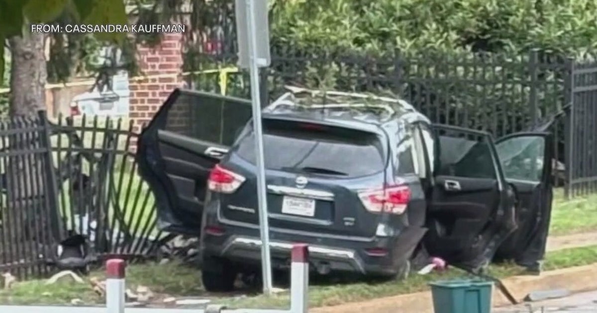 Infant killed in car crash after driver flee traffic stop in Wilmington ...