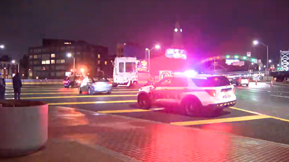 Vine Street Expressway shooting: Driver injured near Ben Franklin Bridge