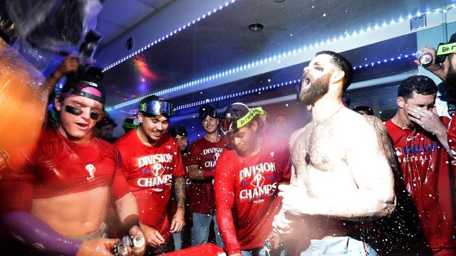 Phillies clinch 2nd straight NL East title with 6-5 win over Dodgers in 10 innings