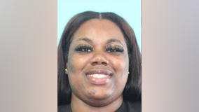 Duo steals $10K worth of sunglasses, assaults employee at Evesham Sunglass Hut: police