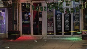 2 stabbed during fight with 'intoxicated' patron in Chinatown: police