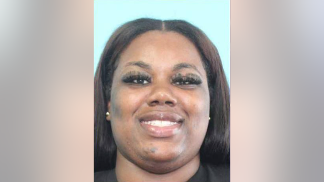 Duo steals $10K worth of sunglasses, assaults employee at Evesham Sunglass Hut: police