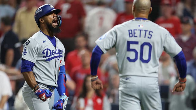 Phillies drop Game 1 of NLDS after Dodger comeback, Henández home run