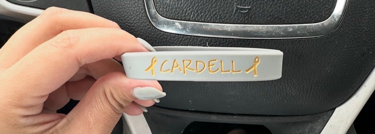 Sentimental bracelets lost at Eagles game: Bills fan seeks help