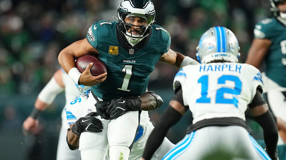 Hurts' lone touchdown leads Eagles win over Lions in prime time
