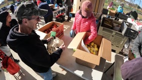 Bucks County philanthropist Gene Epstein surprises 400 with $100 cash gifts