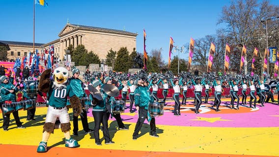 Philadelphia Thanksgiving parade: road closures, SEPTA service, details and more