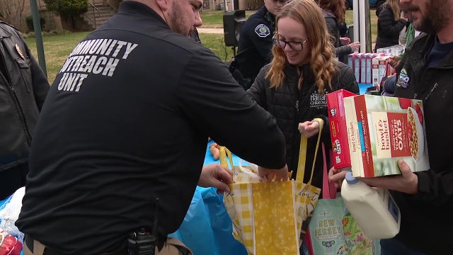 Camden County police hold turkey giveaway ahead of Thanksgiving