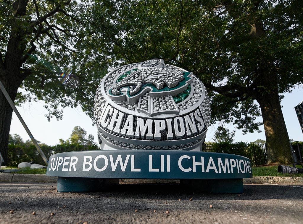 Former Eagle Laekin Vakalahi puts Super Bowl LIX ring up for auction