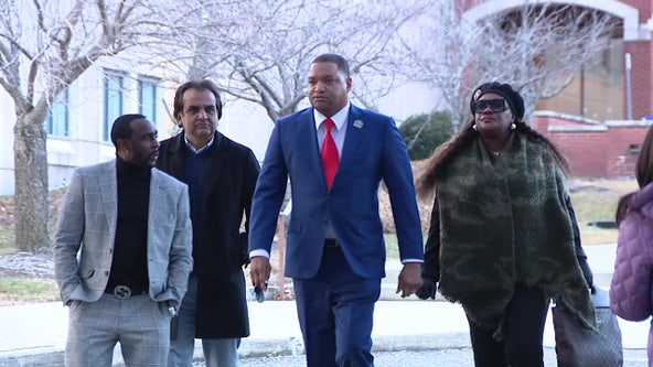 Atlantic City Mayor Marty Small testifies in child abuse trial: 'I did not abuse my daughter'