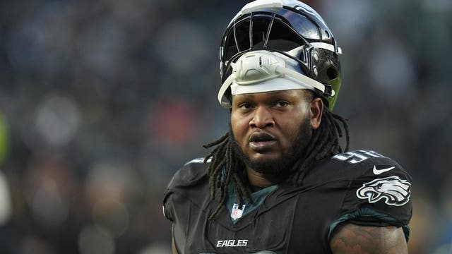 Eagles DT Jalen Carter to miss Monday night game with shoulder injury