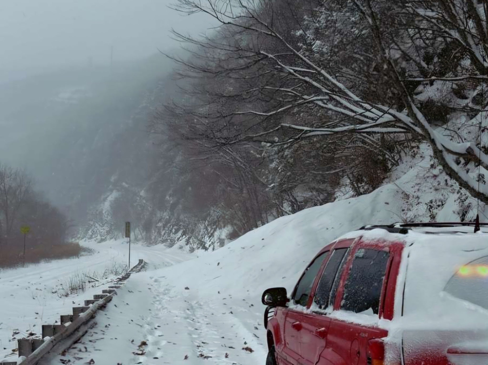 Rare avalanche shuts down Pennsylvania road during winter storm