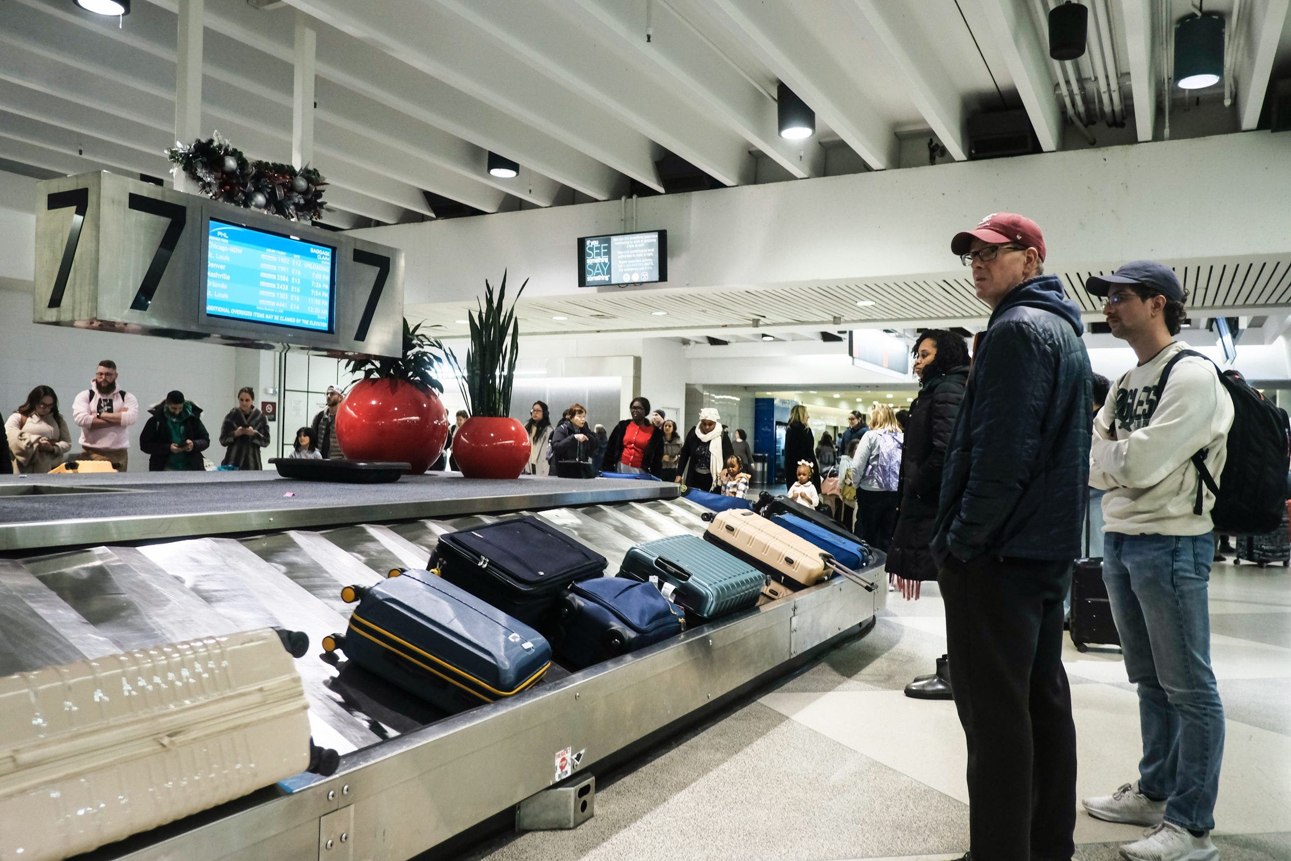 Health officials warn of possible measles exposure at Philly airport, 30th Street Station