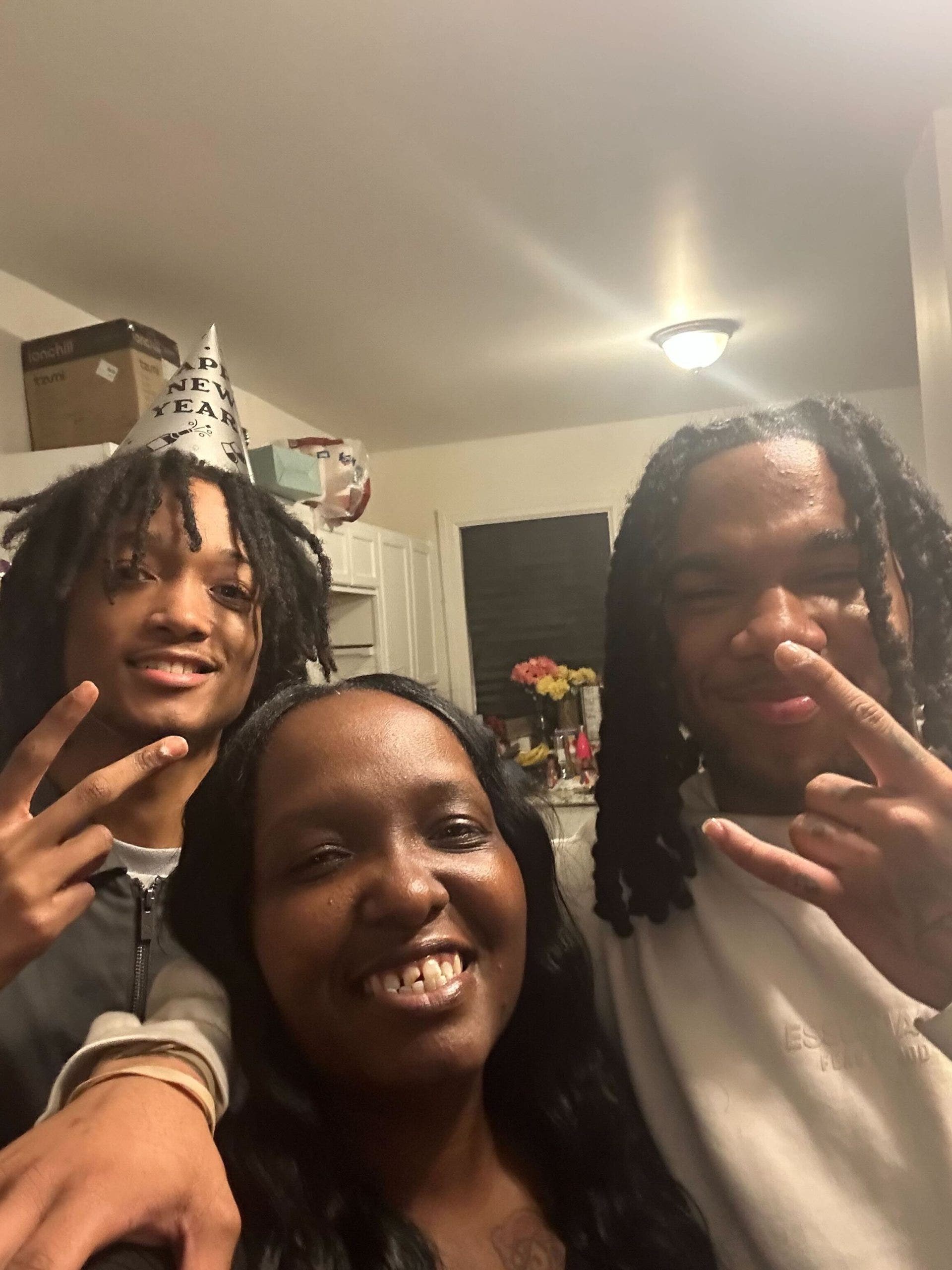 19-year-old killed in Southwest Philadelphia, police say suspect stole 2 bikes