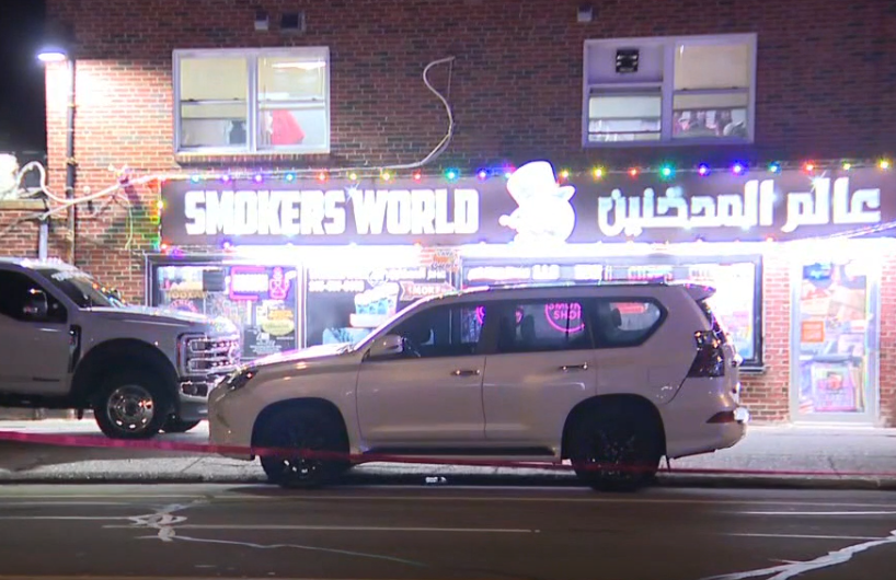 Shooting leaves 1 dead, 1 critical Northeast Philadelphia