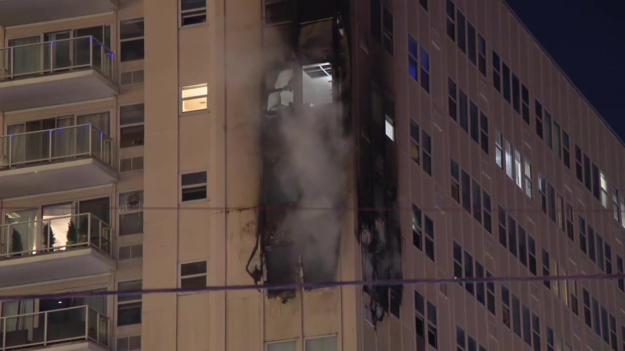 2-alarm fire breaks out at Atlantic City apartment building
