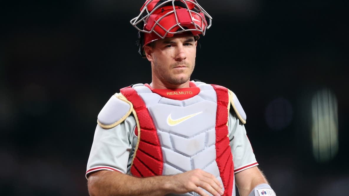 Phillies re-sign JT Realmuto to 3-year, $45M deal: reports
