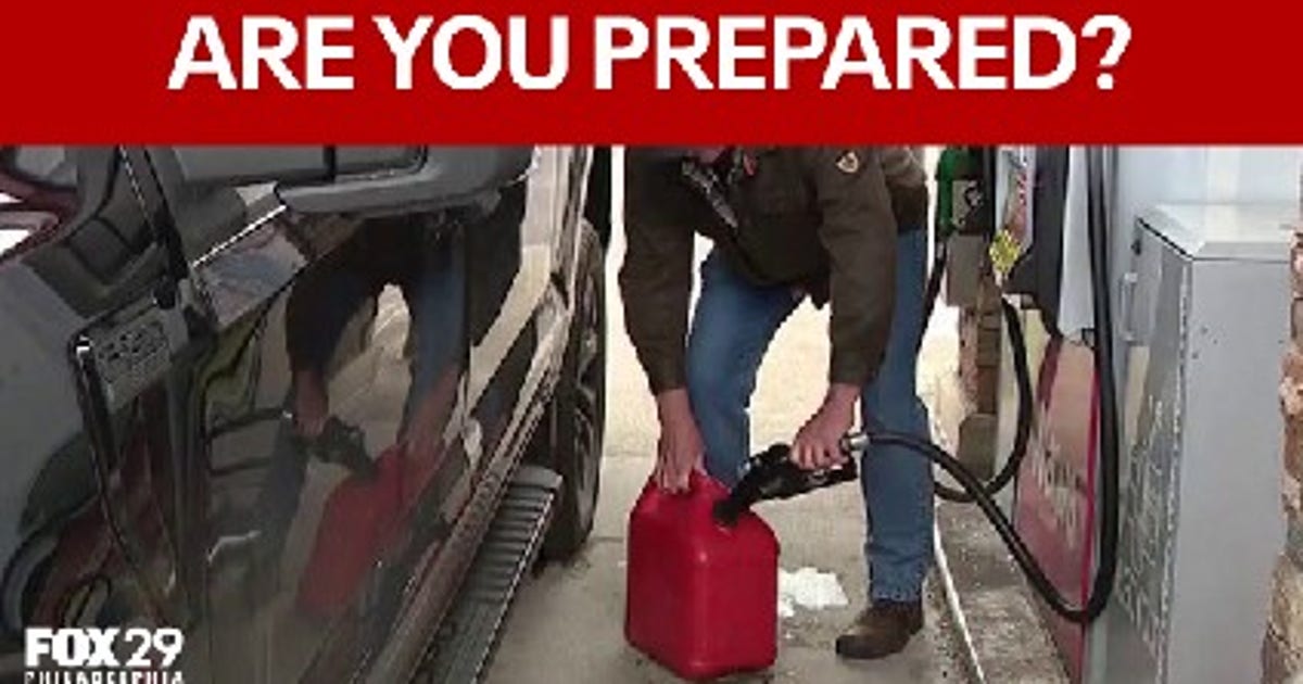 Shoppers crowd gas stations, grocery and liquor stores before winter snowstorm