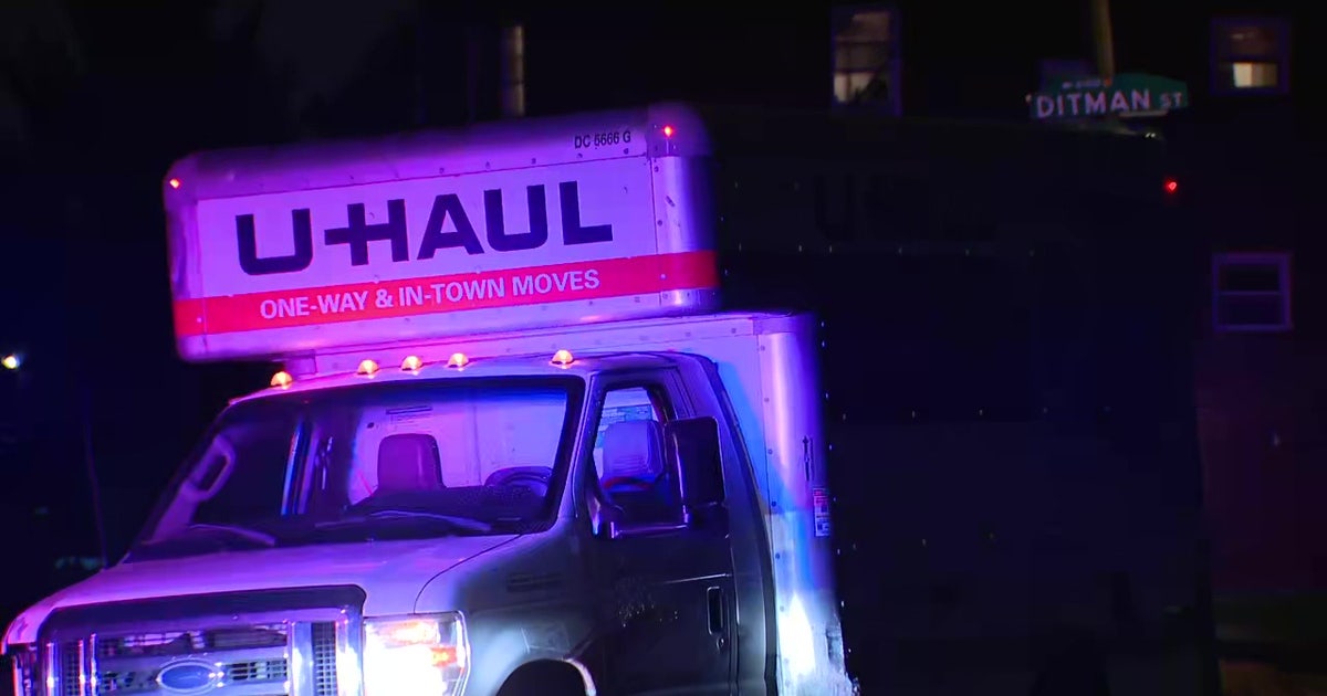 Stolen U-Haul prompts police chase through Philadelphia's Mayfair neighborhood