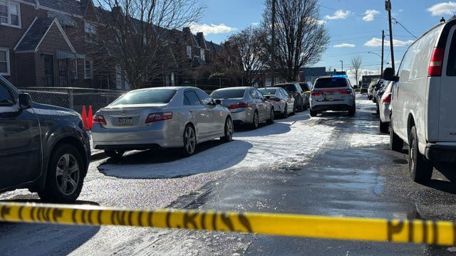 2 killed in New Year's Day triple shooting in Philadelphia: police