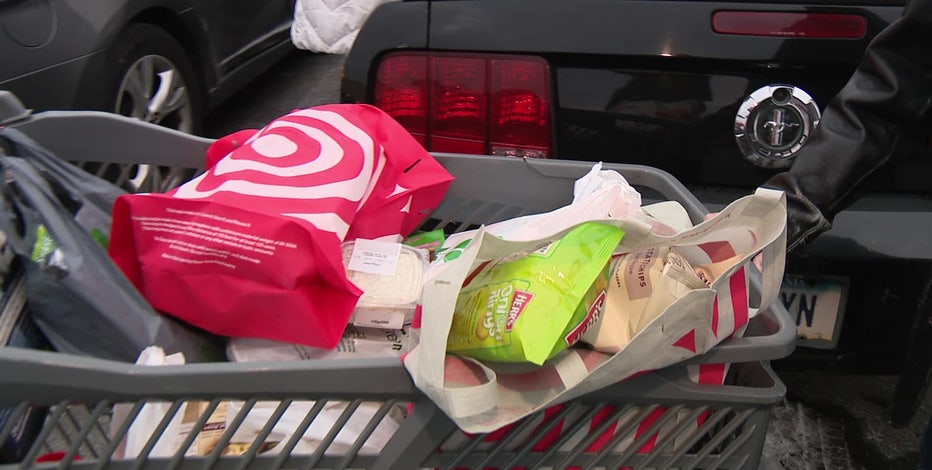 Shoppers pack South Philly grocery stores for bread, milk, and snacks before snow