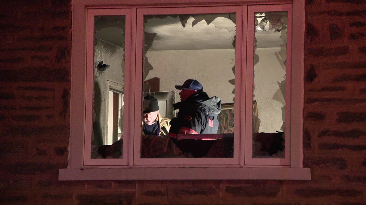 Man dies in overnight house fire in Philadelphia