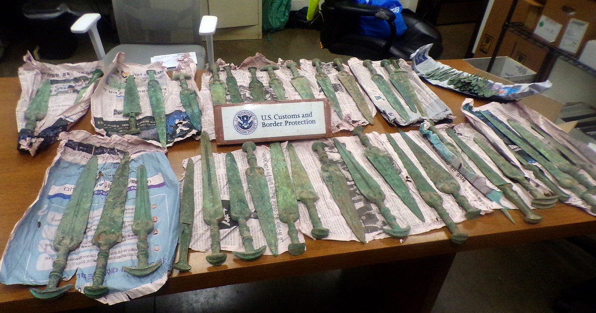 Swords, arrowheads dating back to Bronze Age seized from shipment in Philadelphia