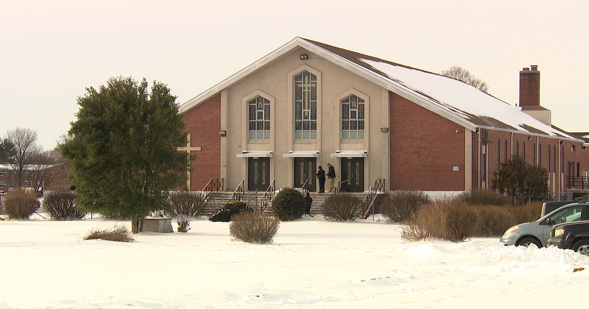 Woman found dead on steps of Philadelphia church