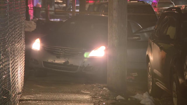 Man dies after being found shot in driver's seat of vehicle in Philadelphia: police
