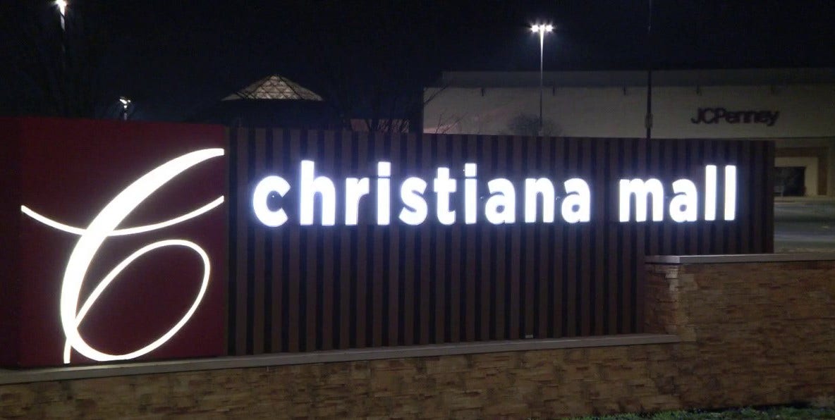 Suspect remains at large after armed robbery at Christiana Mall: police