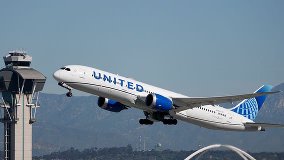 Refusing to wear headphones could get you kicked off United flights
