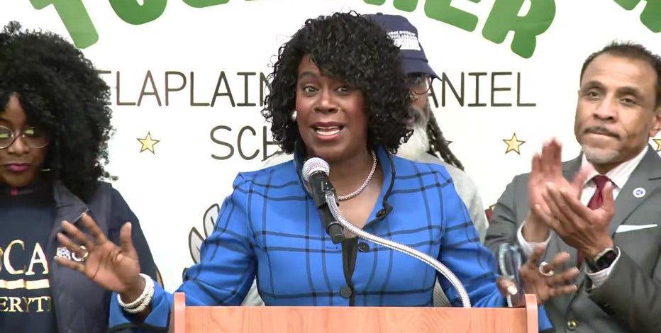 Philadelphia Mayor Parker proposes $1 rideshare tax to fund public schools, prevent staff cuts