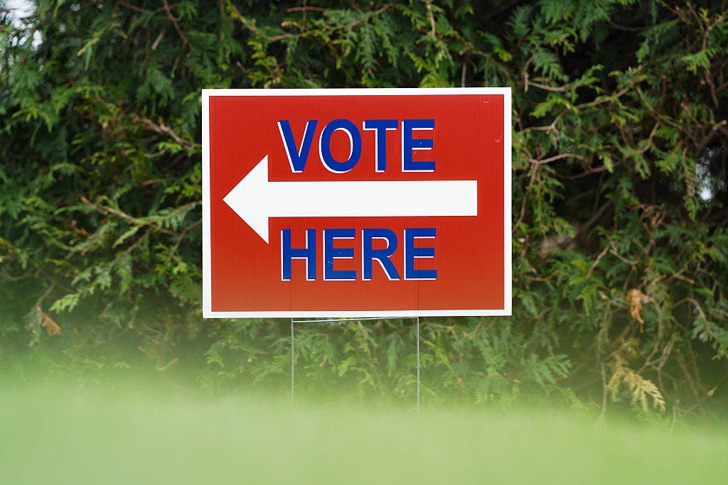 When is the deadline to register for the Pennsylvania primary?