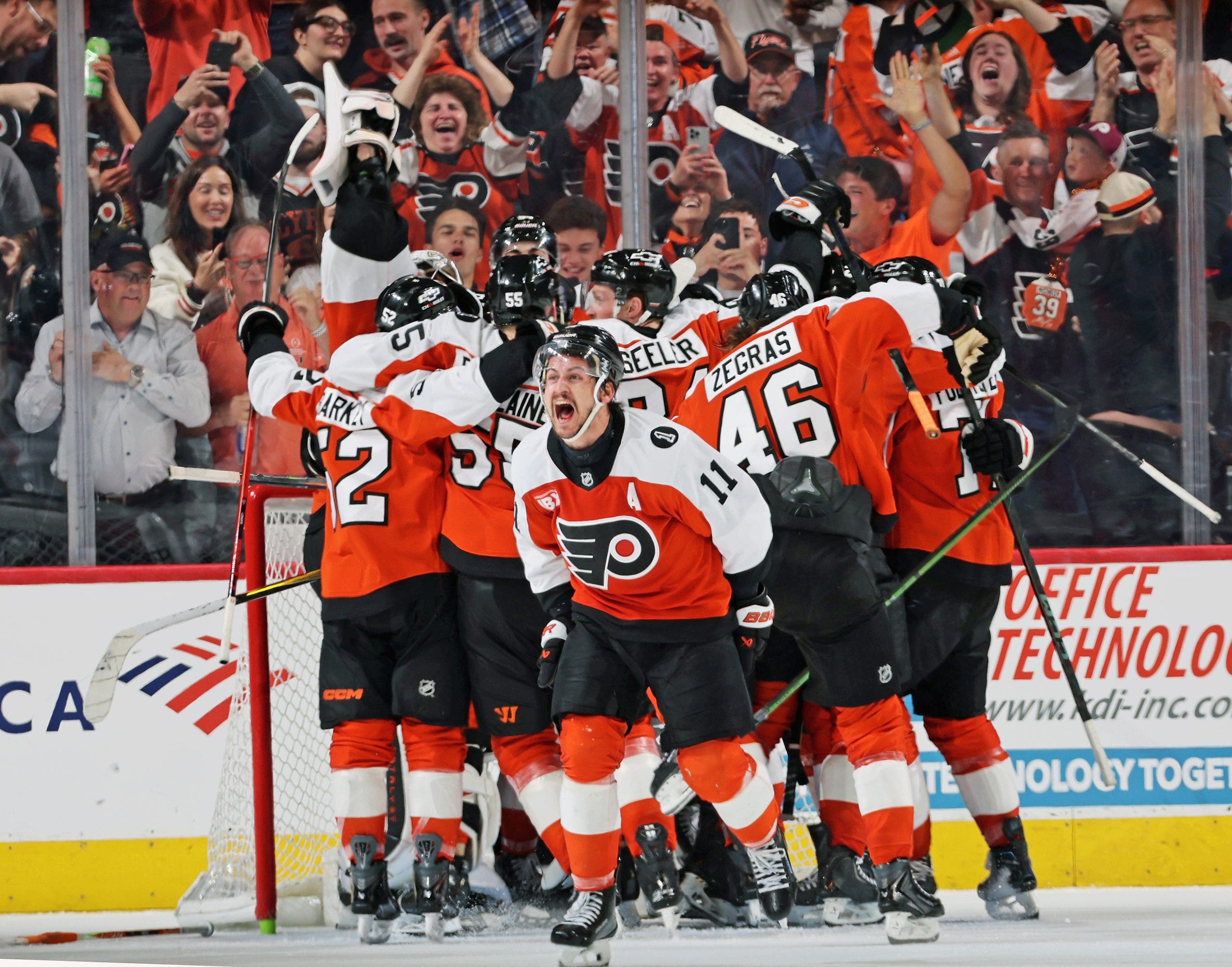 Flyers clinch first playoff spot since 2020 with 3-2 shootout win over Hurricanes