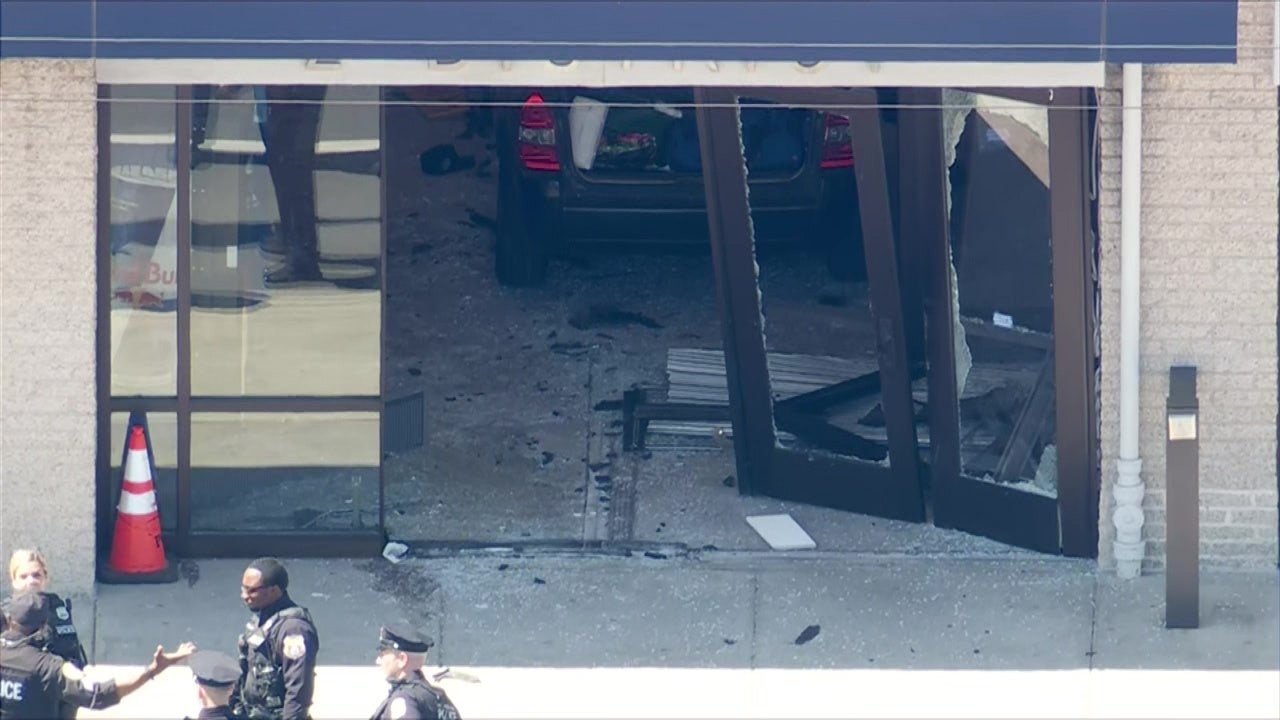 Vehicle crashes into Philadelphia Police District building