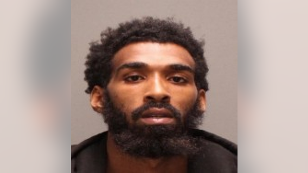 27-year-old man sought in connection with fatal stabbing in South Philly