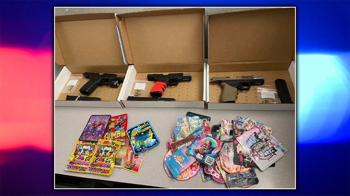 Ghost guns, drugs found inside car fleeing Wawa theft in Wyncote, 7 arrested: police